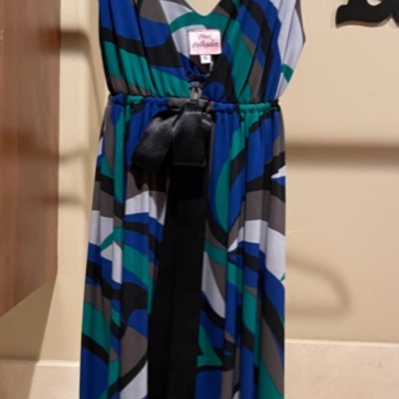 Party Dress - Picture 2 of 2